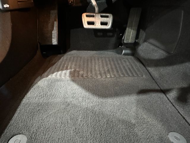 2007 Chevrolet Corvette Coupe 3LT, Z51, Glass Top, Auto, Chromes, Only 19k | Dallas, Texas | Corvette Warehouse 