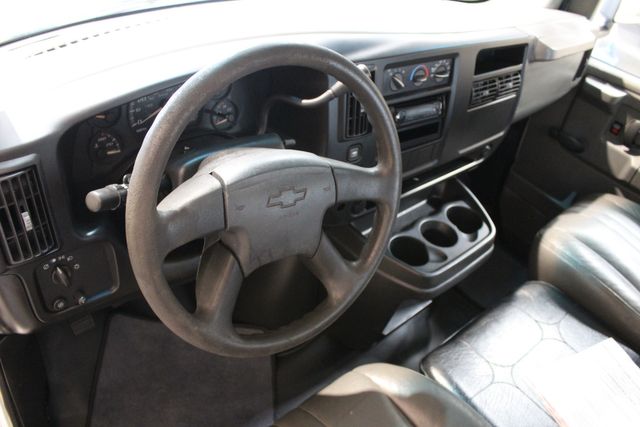 2007 Chevrolet Express Commercial Cutaway SRW | Roscoe, IL | Autoland Outlets 2007 Chevrolet Express Commercial Cutaway SRW | Roscoe, IL | Autoland Outlets