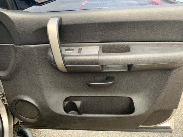 2007 Chevrolet Silverado 1500 LS | San Antonio, TX | Clear Choice Automotive South 2007 Chevrolet Silverado 1500 LS | San Antonio, TX | Clear Choice Automotive South