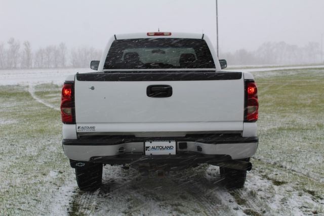 2007 Chevrolet Silverado 2500HD Long Bed 4WD | Roscoe, IL | Autoland Outlets 2007 Chevrolet Silverado 2500HD Long Bed 4WD | Roscoe, IL | Autoland Outlets