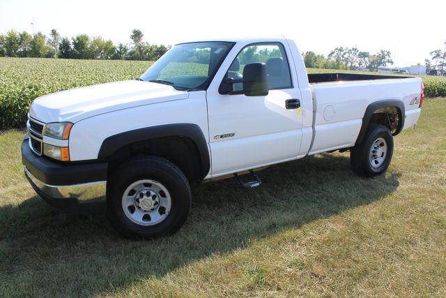 2007 Chevrolet Silverado 3500 Classic 4x4 Dumpbed Work Truck | Roscoe, IL | Autoland Outlets 2007 Chevrolet Silverado 3500 Classic 4x4 Dumpbed Work Truck | Roscoe, IL | Autoland Outlets