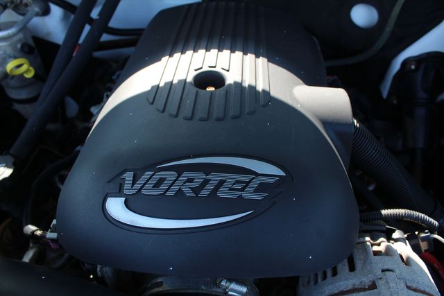 2007 Chevrolet Silverado 3500 Classic 4x4 Dumpbed Work Truck | Roscoe, IL | Autoland Outlets 2007 Chevrolet Silverado 3500 Classic 4x4 Dumpbed Work Truck | Roscoe, IL | Autoland Outlets