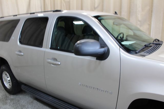 2007 Chevrolet Suburban 4wd 2500 LT | Roscoe, IL | Autoland Outlets 2007 Chevrolet Suburban 4wd 2500 LT | Roscoe, IL | Autoland Outlets