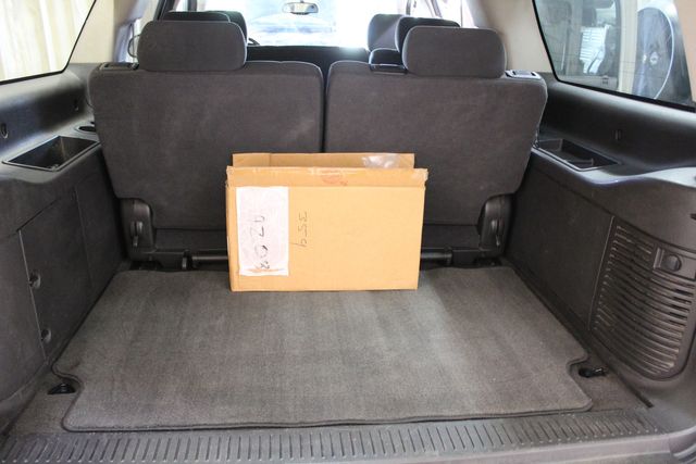 2007 Chevrolet Suburban 4wd 2500 LT | Roscoe, IL | Autoland Outlets 2007 Chevrolet Suburban 4wd 2500 LT | Roscoe, IL | Autoland Outlets