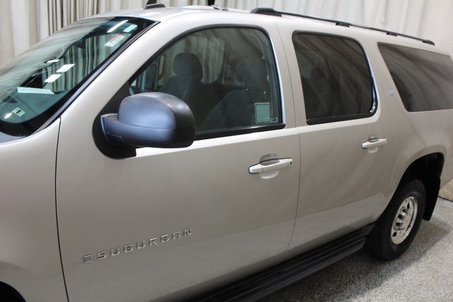 2007 Chevrolet Suburban 4wd 2500 LT | Roscoe, IL | Autoland Outlets 2007 Chevrolet Suburban 4wd 2500 LT | Roscoe, IL | Autoland Outlets