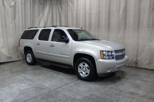 2007 Chevrolet Suburban LT | Roscoe, IL | Autoland Outlets