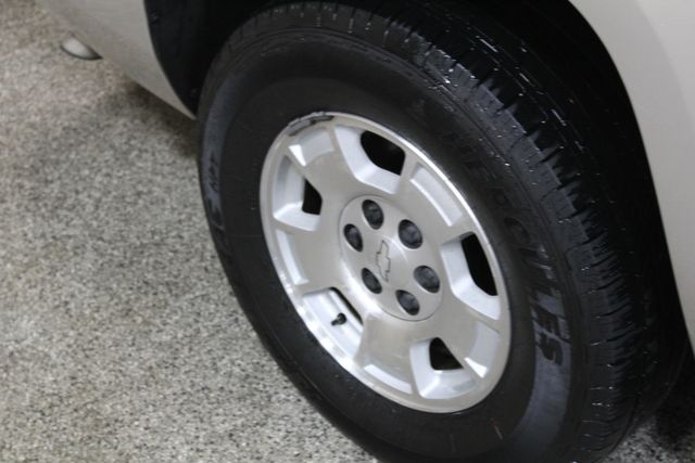 2007 Chevrolet Suburban LT | Roscoe, IL | Autoland Outlets