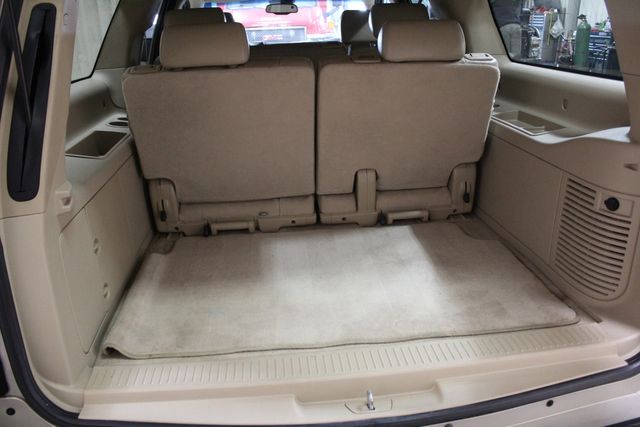 2007 Chevrolet Suburban LT | Roscoe, IL | Autoland Outlets