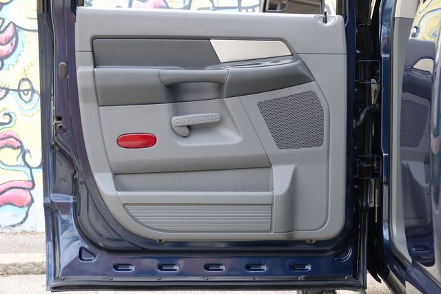 2007 Dodge Ram 2500 MEGA CAB SLT | Carrollton, TX | Perfect Motorcars 2007 Dodge Ram 2500 MEGA CAB SLT | Carrollton, TX | Perfect Motorcars