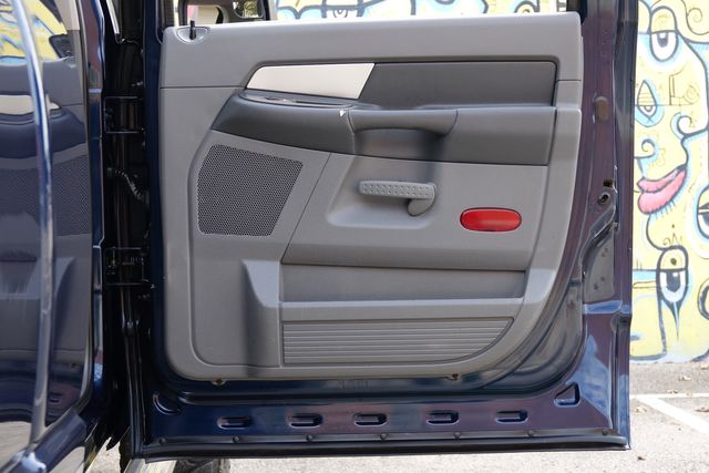 2007 Dodge Ram 2500 MEGA CAB SLT | Carrollton, TX | Perfect Motorcars 2007 Dodge Ram 2500 MEGA CAB SLT | Carrollton, TX | Perfect Motorcars