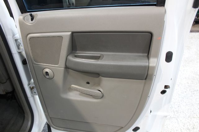 2007 Dodge Ram 2500 Longbed 4x4 Diesel Manual SLT | Roscoe, IL | Autoland Outlets 2007 Dodge Ram 2500 Longbed 4x4 Diesel Manual SLT | Roscoe, IL | Autoland Outlets