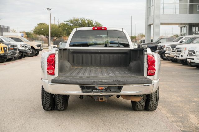 2007 Dodge Ram 3500 SLT LONG BED DRW RWD / 5.9L CUMMINS | Austin, TX | Rocky Mountain Truck Stop Austin