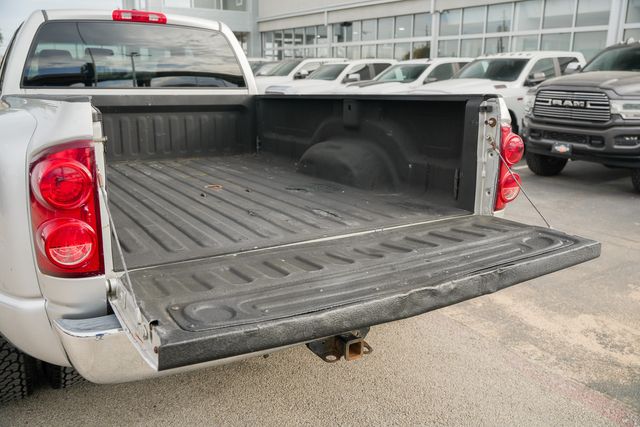 2007 Dodge Ram 3500 SLT LONG BED DRW RWD / 5.9L CUMMINS | Austin, TX | Rocky Mountain Truck Stop Austin 2007 Dodge Ram 3500 SLT LONG BED DRW RWD / 5.9L CUMMINS | Austin, TX | Rocky Mountain Truck Stop Austin