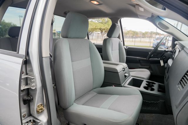 2007 Dodge Ram 3500 SLT LONG BED DRW RWD / 5.9L CUMMINS | Austin, TX | Rocky Mountain Truck Stop Austin