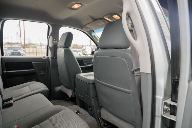 2007 Dodge Ram 3500 SLT LONG BED DRW RWD / 5.9L CUMMINS | Austin, TX | Rocky Mountain Truck Stop Austin