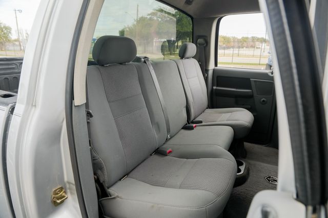 2007 Dodge Ram 3500 SLT LONG BED DRW RWD / 5.9L CUMMINS | Austin, TX | Rocky Mountain Truck Stop Austin