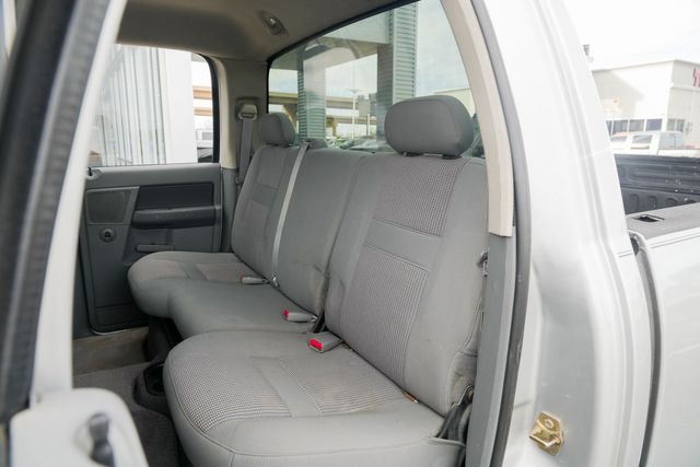 2007 Dodge Ram 3500 SLT LONG BED DRW RWD / 5.9L CUMMINS | Austin, TX | Rocky Mountain Truck Stop Austin