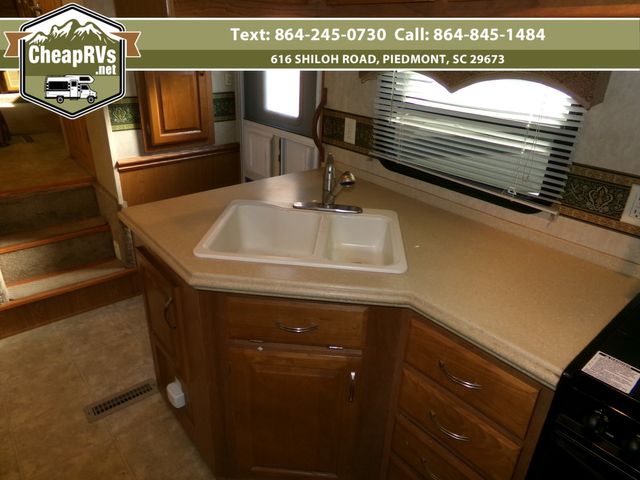 2007 Dutchmen Grand Junction 37QSL 37qsl | Piedmont, SC | Cheap RV's LLC 2007 Dutchmen Grand Junction 37QSL 37qsl | Piedmont, SC | Cheap RV's LLC