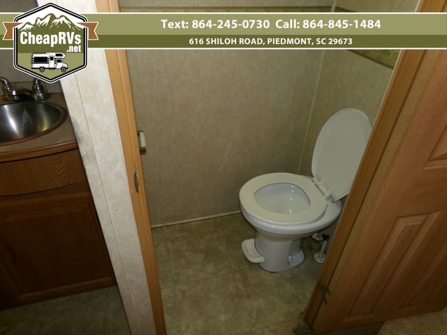 2007 Dutchmen Grand Junction 37QSL 37qsl | Piedmont, SC | Cheap RV's LLC 2007 Dutchmen Grand Junction 37QSL 37qsl | Piedmont, SC | Cheap RV's LLC