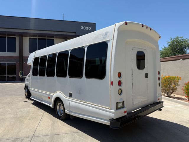 2007 Ford E450 Super Duty Odyssey 20 Passenger Bus