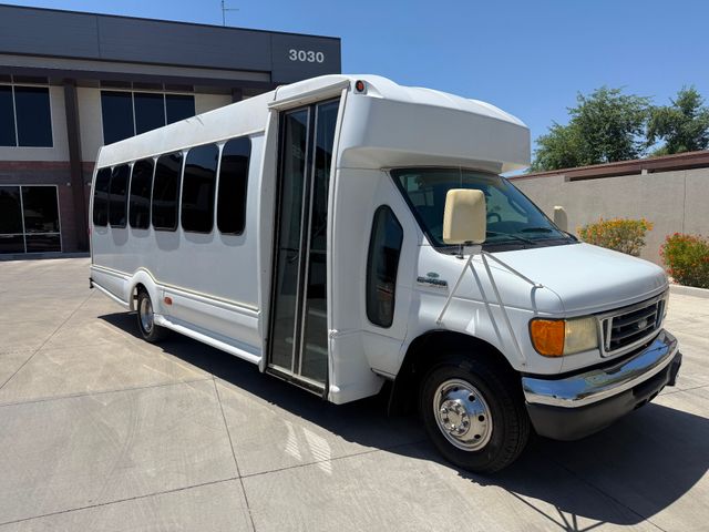 2007 Ford E450 Super Duty Odyssey 20 Passenger Bus