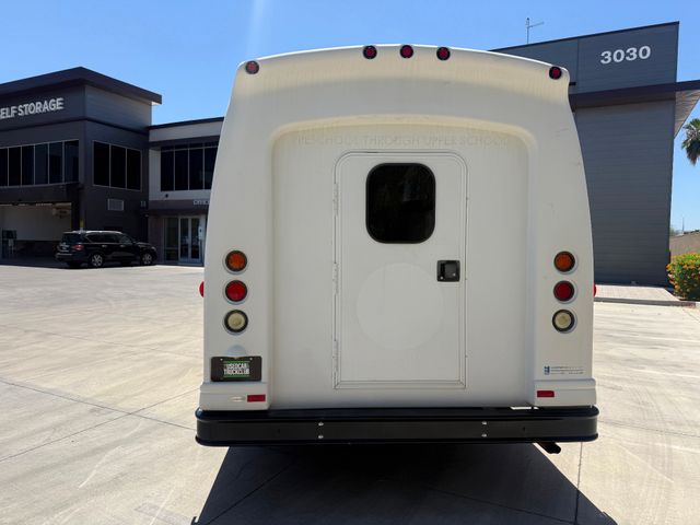 2007 Ford E450 Super Duty Odyssey 20 Passenger Bus