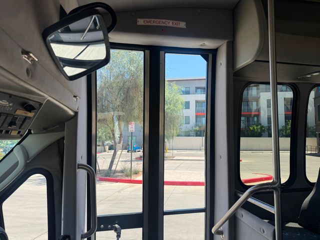 2007 Ford E450 Super Duty Odyssey 20 Passenger Bus