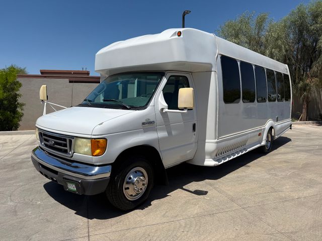 2007 Ford E450 Super Duty Odyssey 20 Passenger Bus