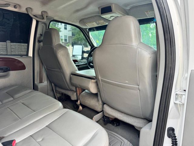 2007 Ford F-250 Super Duty Lariat 4dr Crew Cab 4WD SB | Houston, TX | Houston Auto Credit
