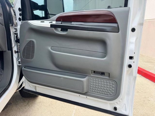 2007 Ford F-250 Super Duty Lariat 4dr Crew Cab 4WD SB | Houston, TX | Houston Auto Credit