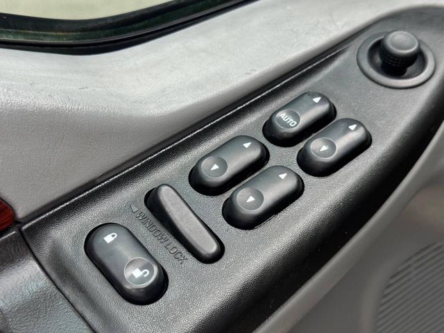 2007 Ford F-250 Super Duty Lariat 4dr Crew Cab 4WD SB | Houston, TX | Houston Auto Credit 2007 Ford F-250 Super Duty Lariat 4dr Crew Cab 4WD SB | Houston, TX | Houston Auto Credit