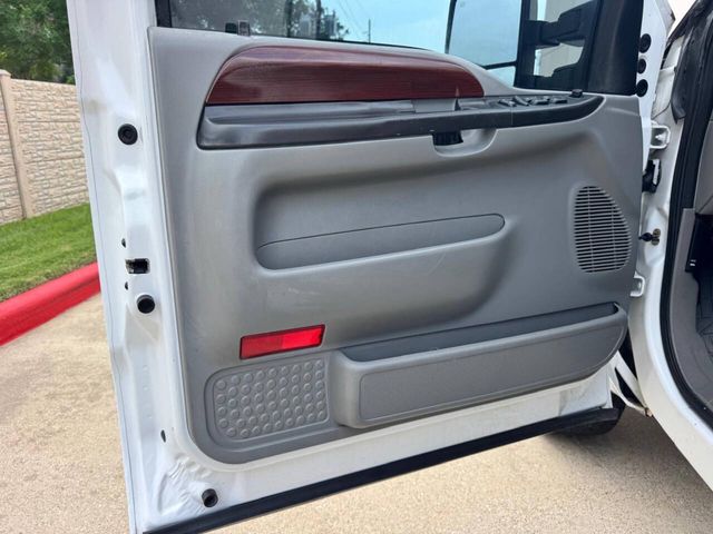 2007 Ford F-250 Super Duty Lariat 4dr Crew Cab 4WD SB | Houston, TX | Houston Auto Credit