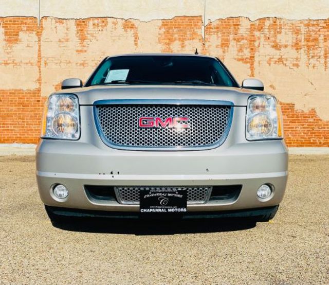 2007 GMC Yukon XL SLT-2 1/2 Ton 2WD | Lubbock, TX | Chaparral Motors - Lubbock 2007 GMC Yukon XL SLT-2 1/2 Ton 2WD | Lubbock, TX | Chaparral Motors - Lubbock