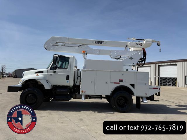2007 International 7300 4X4 Bucket Truck