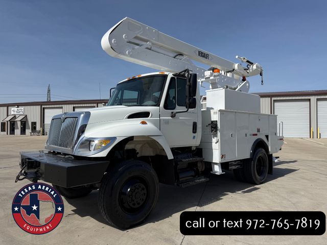 2007 International 7300 4X4 Bucket Truck