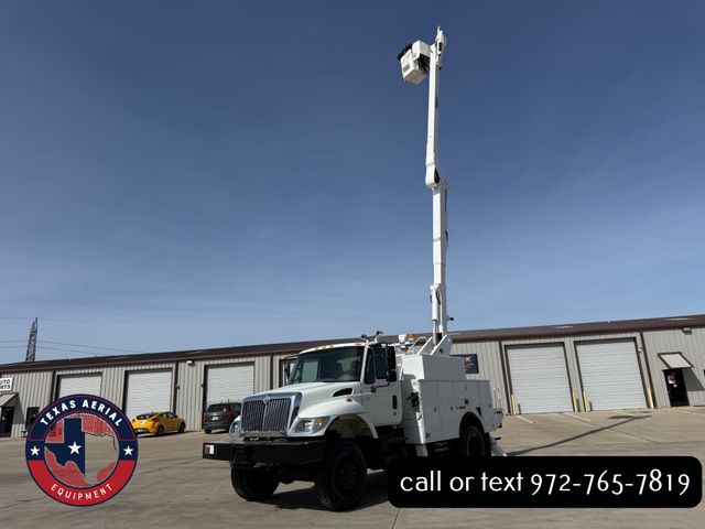 2007 International 7300 4X4 Bucket Truck