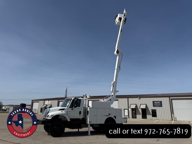 2007 International 7300 4X4 Bucket Truck