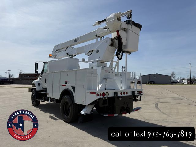 2007 International 7300 4X4 Bucket Truck