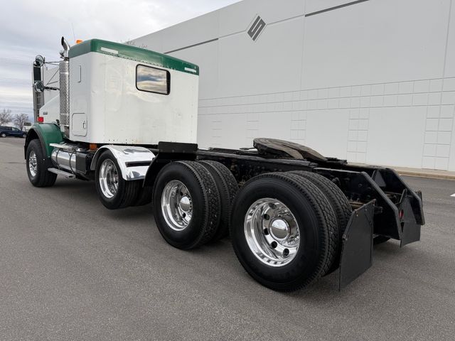 2007 Kenworth T800  Wide Hood 