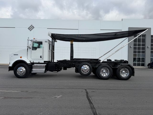 2007 Kenworth T800 Tri Axle Hooklift 