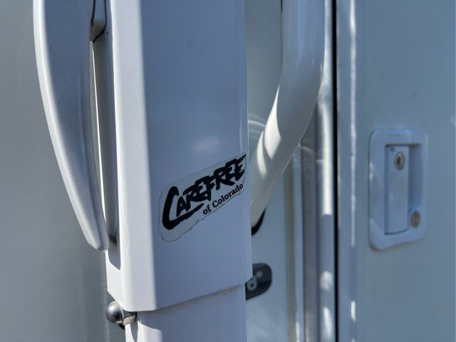 2007 Lance 1131 Truck Camper