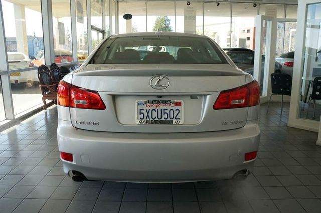 2007 Lexus IS 250 Base 4dr Sedan (2.5L V6 6A)