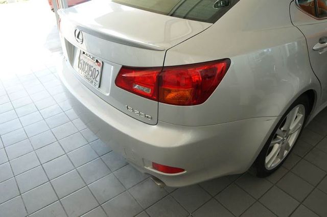 2007 Lexus IS 250 Base 4dr Sedan (2.5L V6 6A)