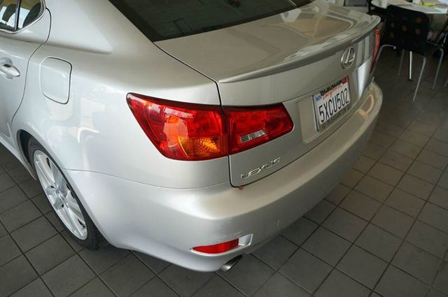 2007 Lexus IS 250 Base 4dr Sedan (2.5L V6 6A)