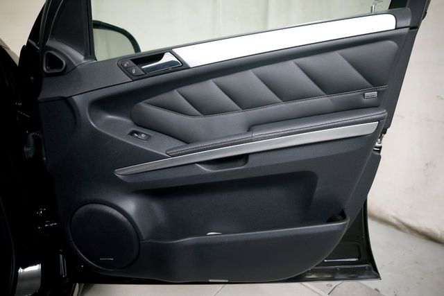 2007 Mercedes-Benz M-Class ML 350 | Burbank, California | MDK International 2007 Mercedes-Benz M-Class ML 350 | Burbank, California | MDK International