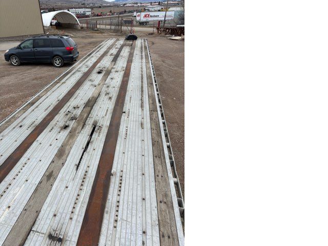 2007 Other Utility Trailer MFG Co. 48ft Flatbed Trailer Model FS2CHA