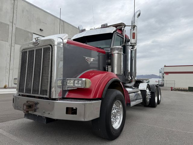 2007 Peterbilt 367 625HP - Heavy Haul Day Cab