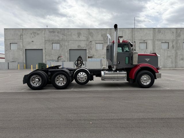 2007 Peterbilt 367 625HP - Heavy Haul Day Cab