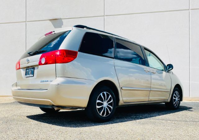 2007 Toyota Sienna CE FWD 7-Passenger | Lubbock, TX | Chaparral Motors - Lubbock 2007 Toyota Sienna CE FWD 7-Passenger | Lubbock, TX | Chaparral Motors - Lubbock