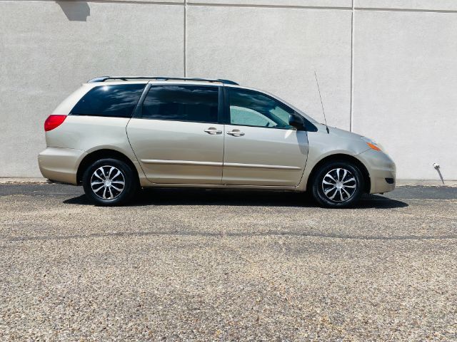 2007 Toyota Sienna CE FWD 7-Passenger | Lubbock, TX | Chaparral Motors - Lubbock 2007 Toyota Sienna CE FWD 7-Passenger | Lubbock, TX | Chaparral Motors - Lubbock